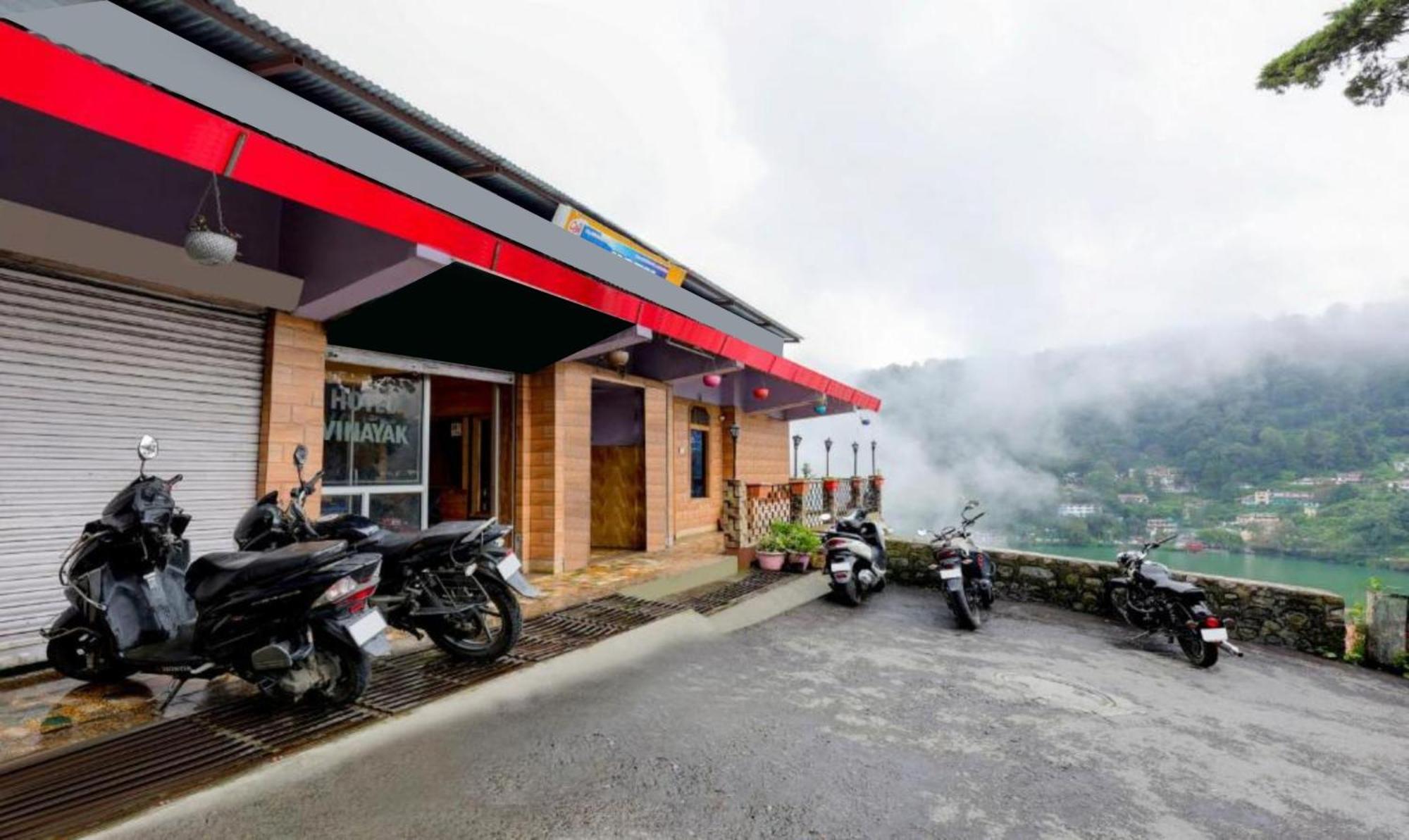Hotel Vinayak Nainital Near Mall Road Lake View Room Exteriör bild