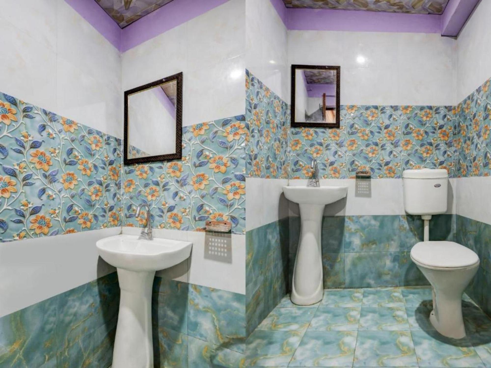 Hotel Vinayak Nainital Near Mall Road Lake View Room Exteriör bild