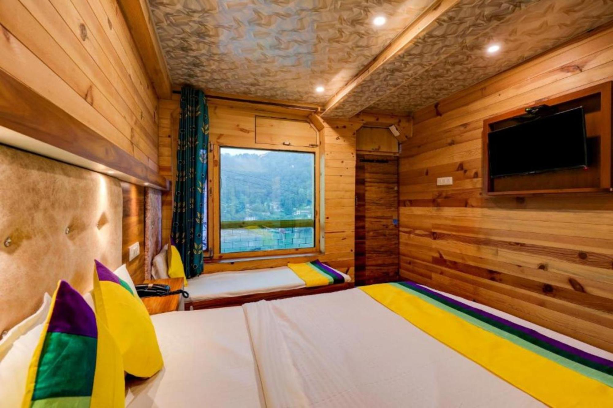 Hotel Vinayak Nainital Near Mall Road Lake View Room Exteriör bild