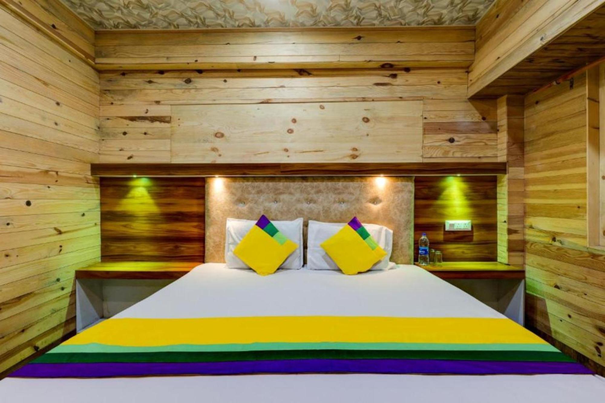 Hotel Vinayak Nainital Near Mall Road Lake View Room Exteriör bild